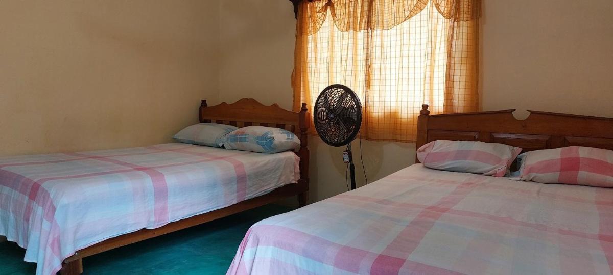 Posada Tzeltal Arroyo Agua Azul Buitenkant foto